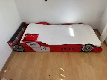 Gratis ! race auto bed + 2x lamp + verduister gordijnen