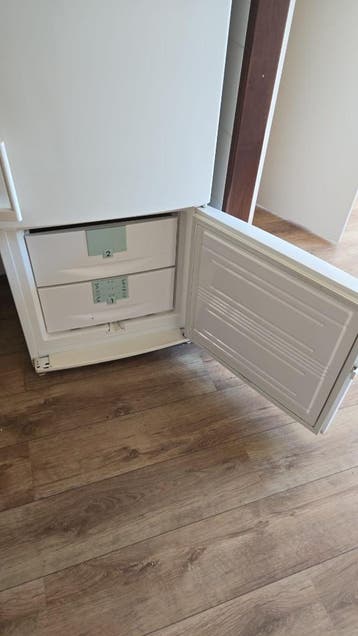 Goed werkende Koelkast/Vriezer Gratis afhalen ivm verhuizing