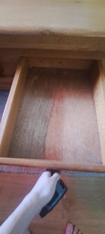 Mooie zware eiken salontafel met 2 lades - 130x63x45 cm