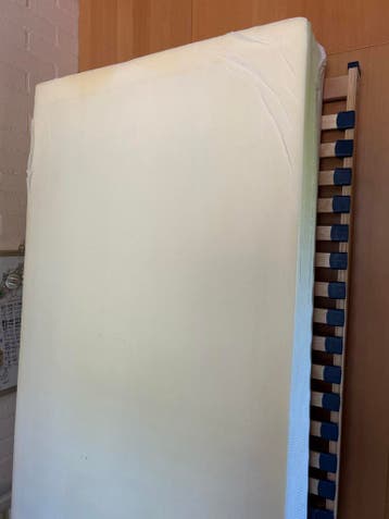 Gratis: Nieuw Pullman Express matras (kern) 80x200x20cm