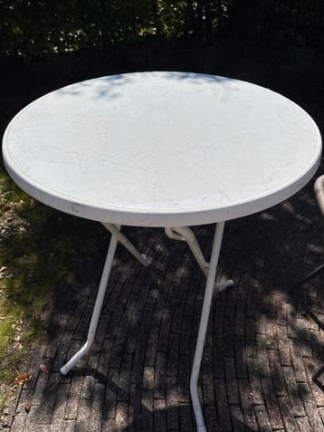 Gratis op te halen: Praktische sta tafel