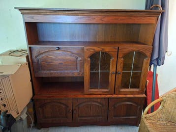 Buffetkast gebruikt met verlichting