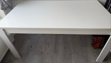 Witte eettafel/bureau - Modern en functioneel