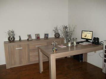 Eettafel en dressoir gratis af te halen in Westervoort