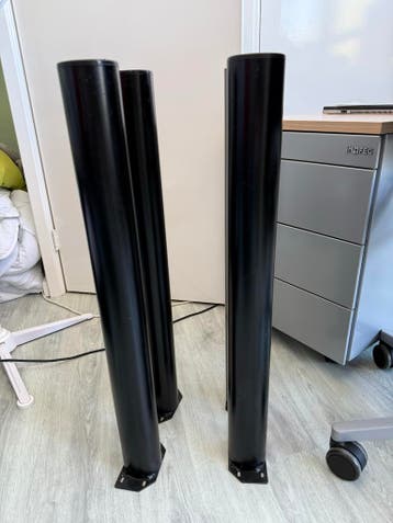 Set van 4 zwarte metalen bureaupoten