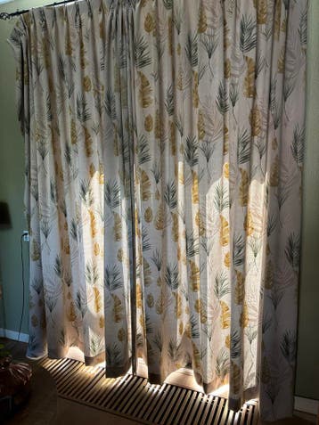 Verduisterende gordijnen met bladprint - 2x 135x275 cm