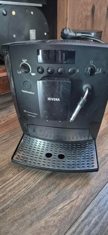 Nivona Cafe Romantica - Werkt niet (voor onderdelen)
