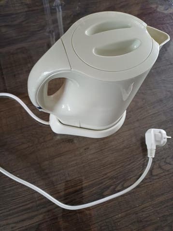 Gereserveerd waterkoker.