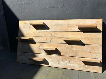 SteigerHouten wandrek met planken - Rustieke stijl