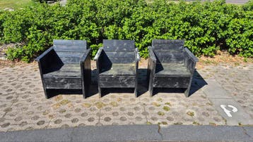 Set van 3 houten buitenstoelen