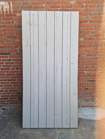 Houten tafelblad 100x200 cm met geboorde gaatjes - Gratis