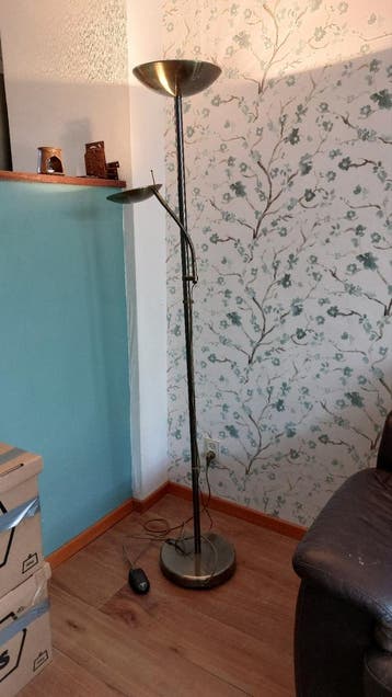 Staande lamp met leeslamp