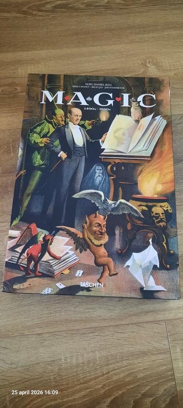 MAGIC 1400-1950 Noel Daniel (ED.) TASCHEN. Boek