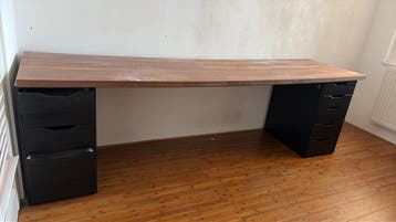 Ikea bureau, gebruikt en gratis ophalen