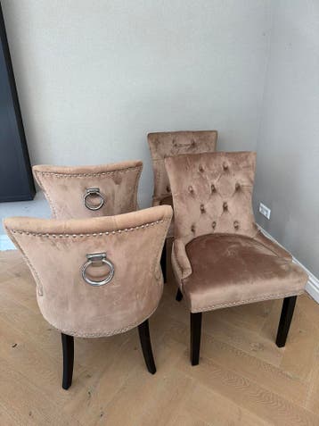 Set van 4 mooie stoelen in zeer goede staat