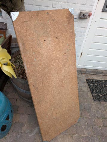 Tafel met opklapbare poten