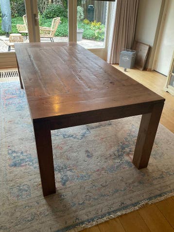 Gratis eettafel massief hout