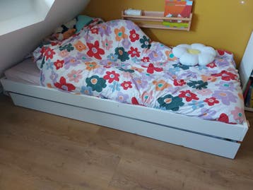 Bed met uitschuifbed (zonder matras) - Gratis ophalen