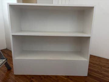 Witte Boekenkast met Twee Planken