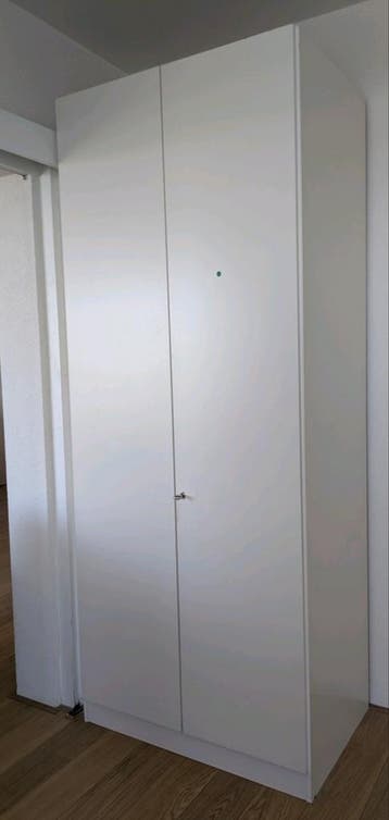 Zware kwaliteit kledingkast