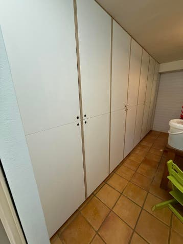 Ruime kastenwand 459x249x60 cm - veel opbergruimte