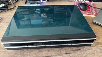 Bang en olufsen videorecorder  v8000 met defect lees text