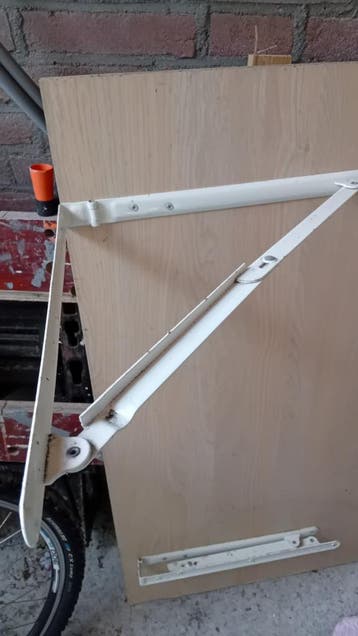 Bureau hangend en inklapbaar