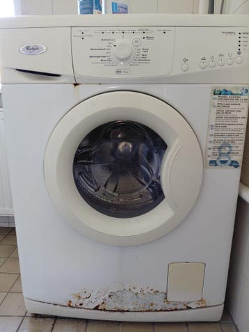 Whirlpool Wasmachine 5kg - Gebruikt met roest