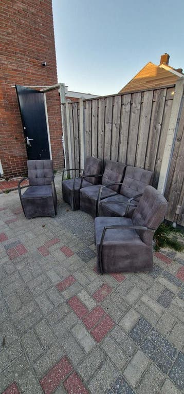 5 gratis eetkamerstoelen - Grijs stof met metalen frame