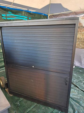 Voorraadkast gratis af te halen