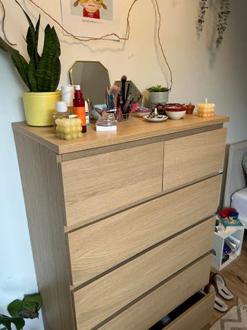 Mooie IKEA MALM ladekast met 6 lades graag 25 april ophalen