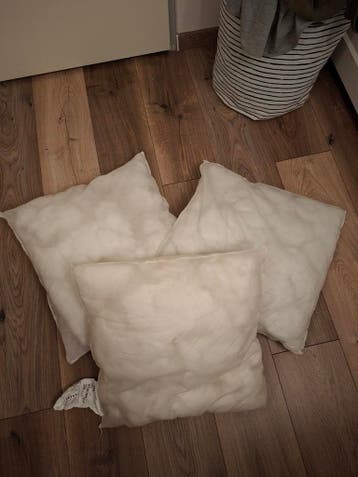 3x IKEA Kussens 50x50cm (zonder hoezen)