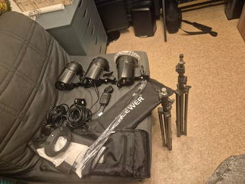 Flitsers set met statieven en softboxen
