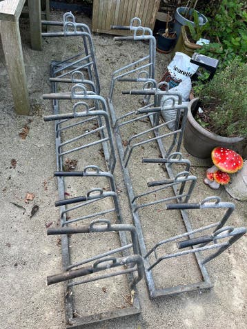 Metalen fietsenrek - gratis op te halen