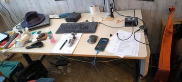 Goede stevige buro.s gratis op te halen in Zoetermeer!!