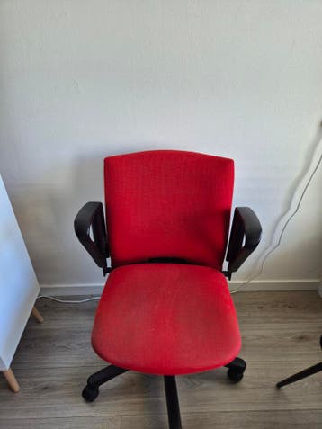 Rode bureaustoel