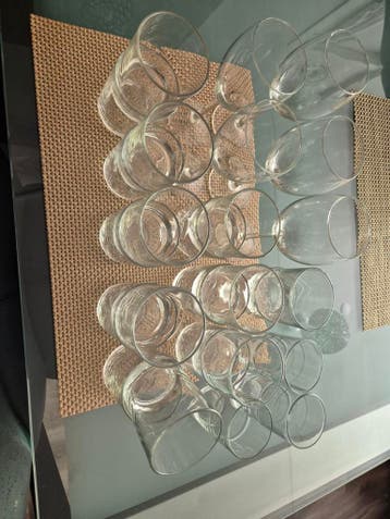 Gratis - diverse glazen set en 6 koffie kopjes