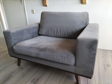Velours, grijze, stoffen love seat gratis af te halen
