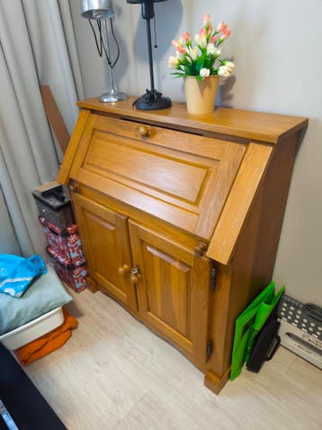 Eiken secretaire gratis af te halen