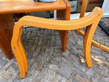 Houten frame van fauteuil Valhal