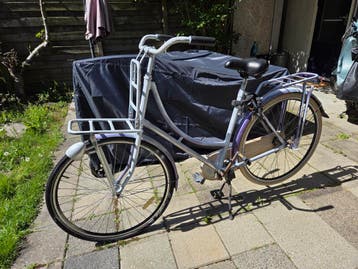 Stationsfiets met voordrager en terugtraprem