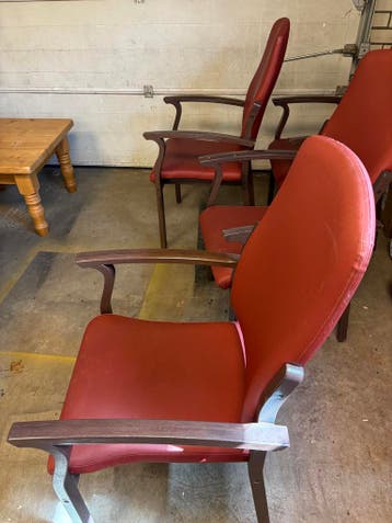 Set van 4 stoelen met rode bekleding