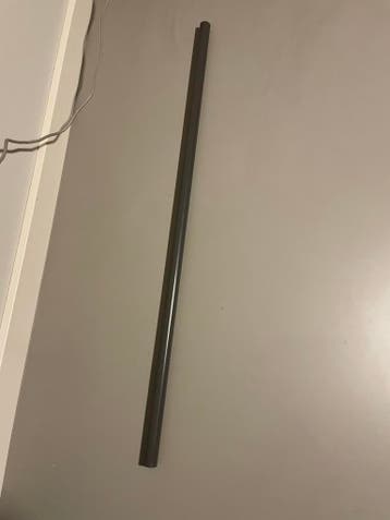 Gratis kledingroede IKEA Pax kast (zonder houders)