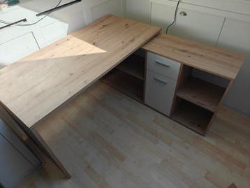 Hoekbureau - gratis af te halen