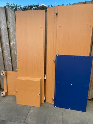 Kledingkast met hang- en legruimte (100x57x187cm)