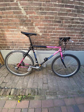 GRATIS | Giant Terrago