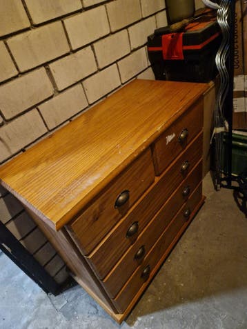 GRATIS!! Ladekast bruin hout (IS GERESERVEERD)