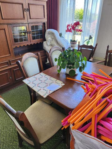 Tafel en stoelen gratis