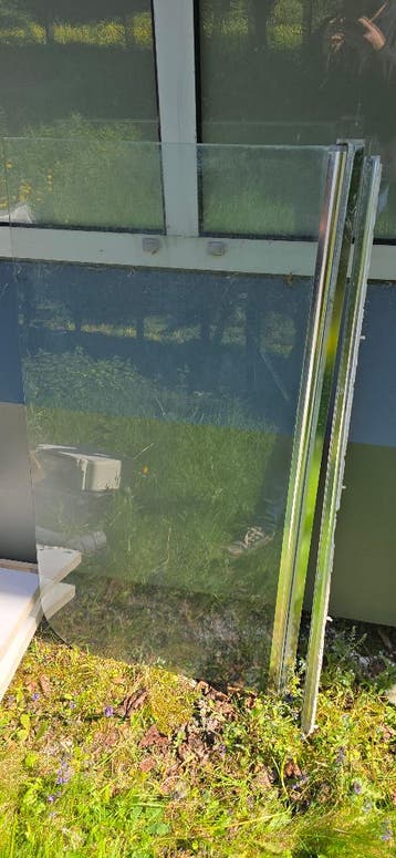 GRATIS AFHALEN: Glazen Badkamerdeur / Douchescherm