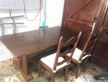 Eettafel met 5 stoelen, salontafel en dressoir - Gratis af t